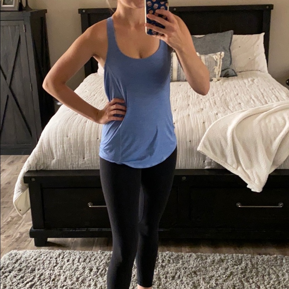 Lululemon Backless Tank - Picture 3 of 4